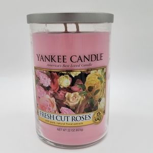22 oz Yankee Candle Fresh Cut Roses